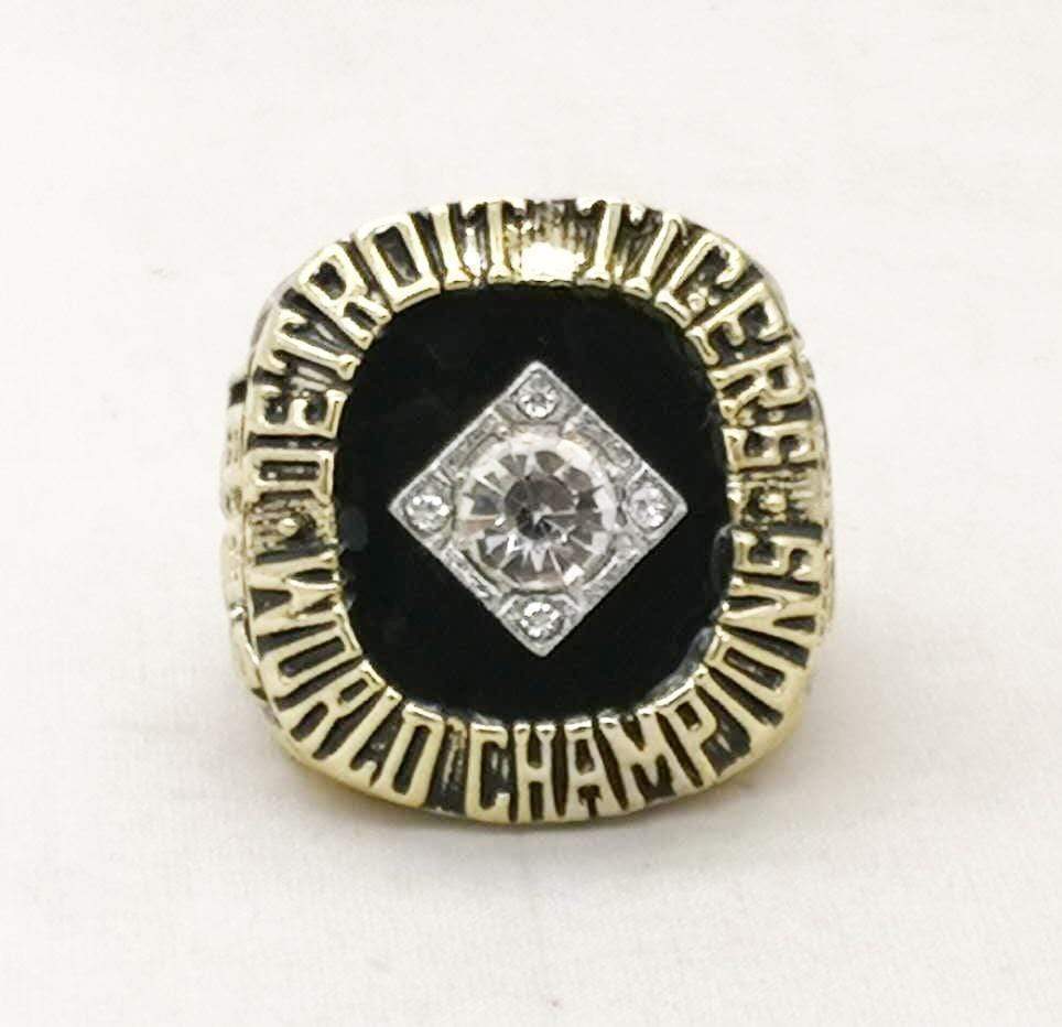1984  Detroit Tiger Ring