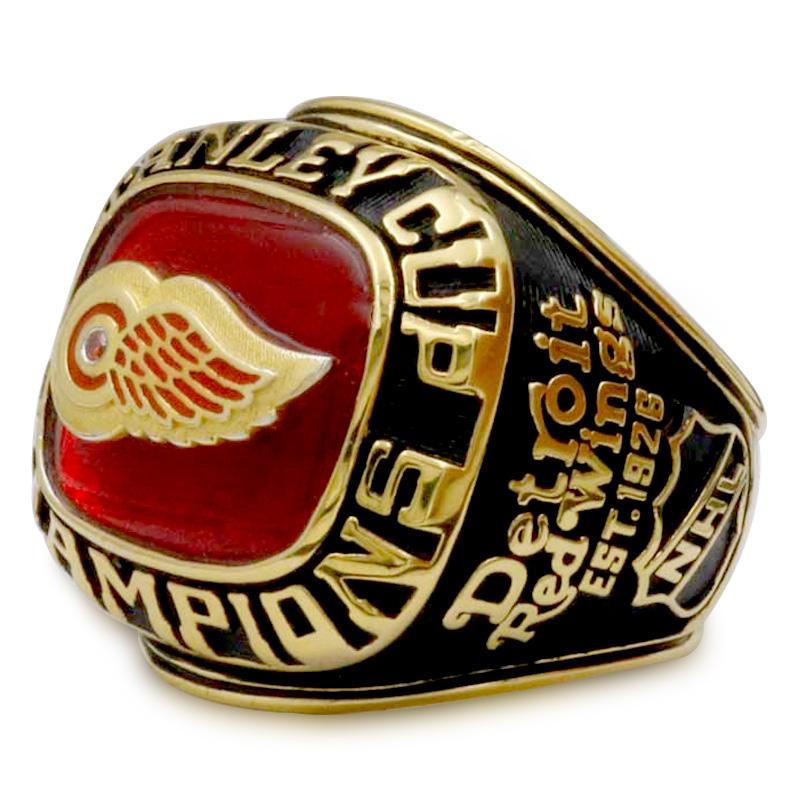 1997 Detroit Red Wings Wings NHL Championship Ring Stanley Cup Ring