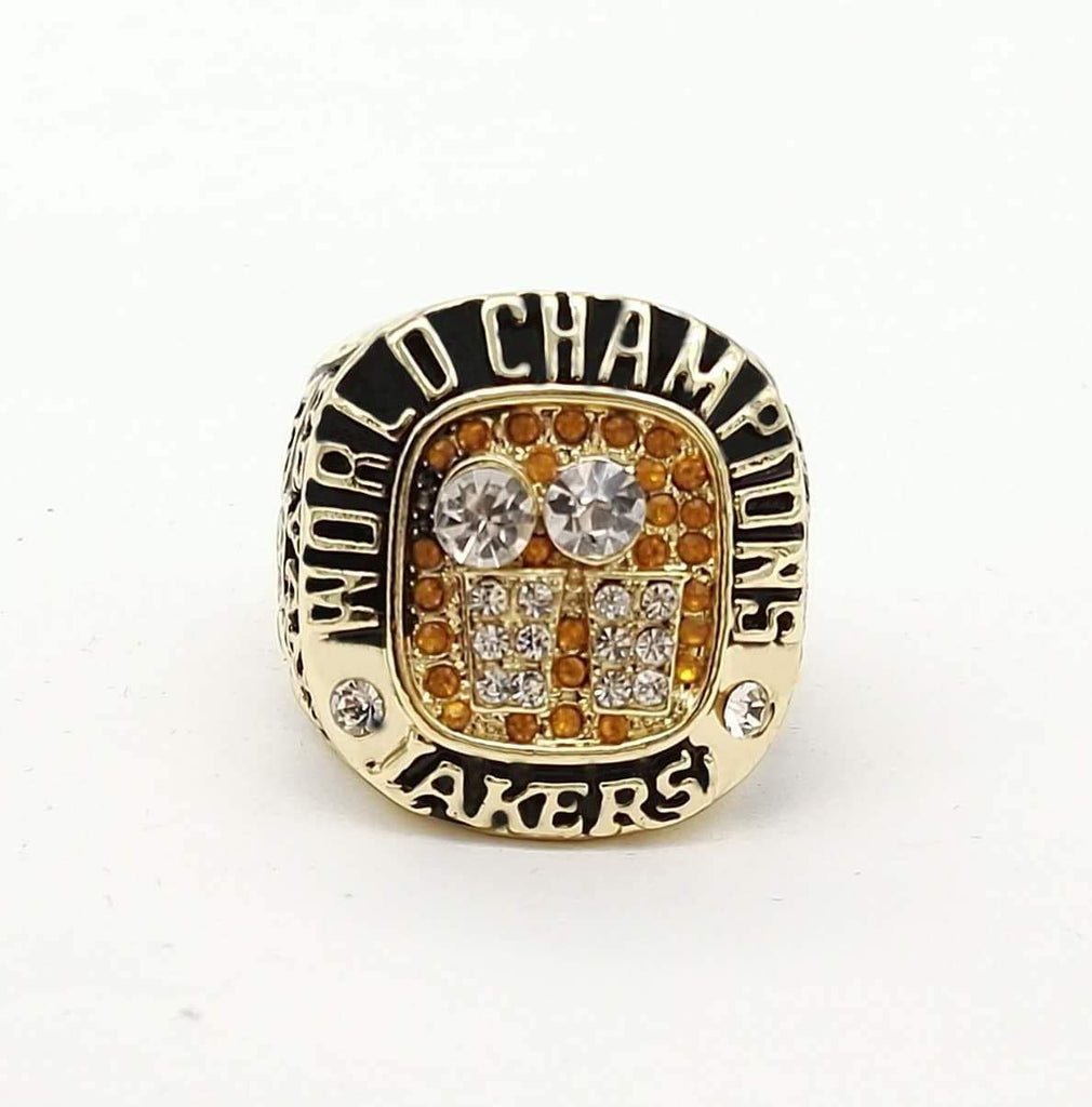 2001 Los Angeles Lakers Ring