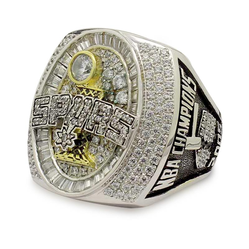 2005 San Antonio Spurs NBA Basketball Replica Championship Ring