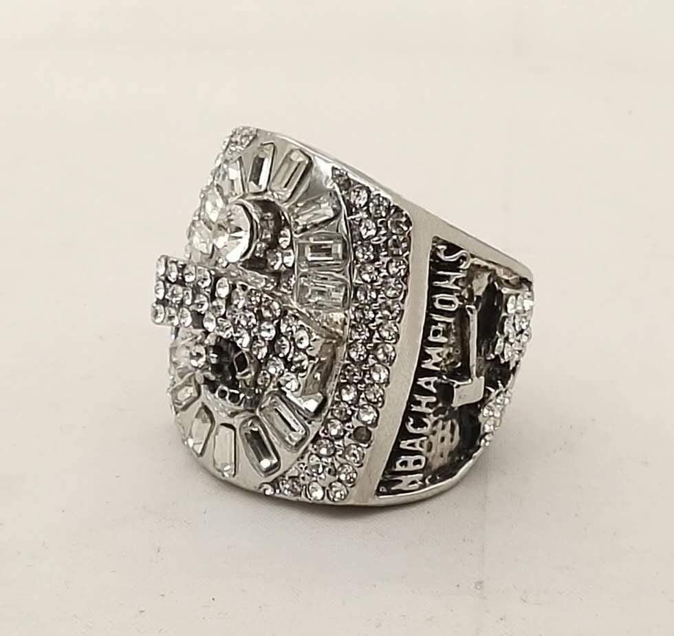 2005 San Antonio Spurs World Championship Ring