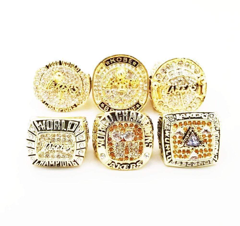 Los Angeles Lakers World Championship Rings Set